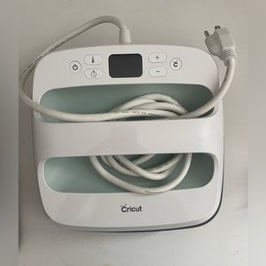 Cricut Easy Press 2, 9in x 9in PERFECT CONDITION